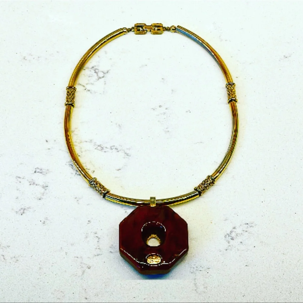 Givenchy Tortoiseshell Necklace - Vintage with History - Picture 7 of 15